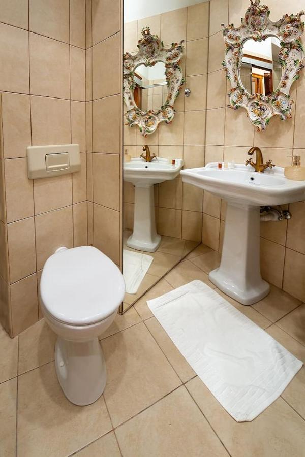 Royal Heritage Apartment In Split Center Zewnętrze zdjęcie